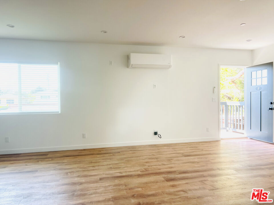 285 W Montecito Avenue F Property Photo 6