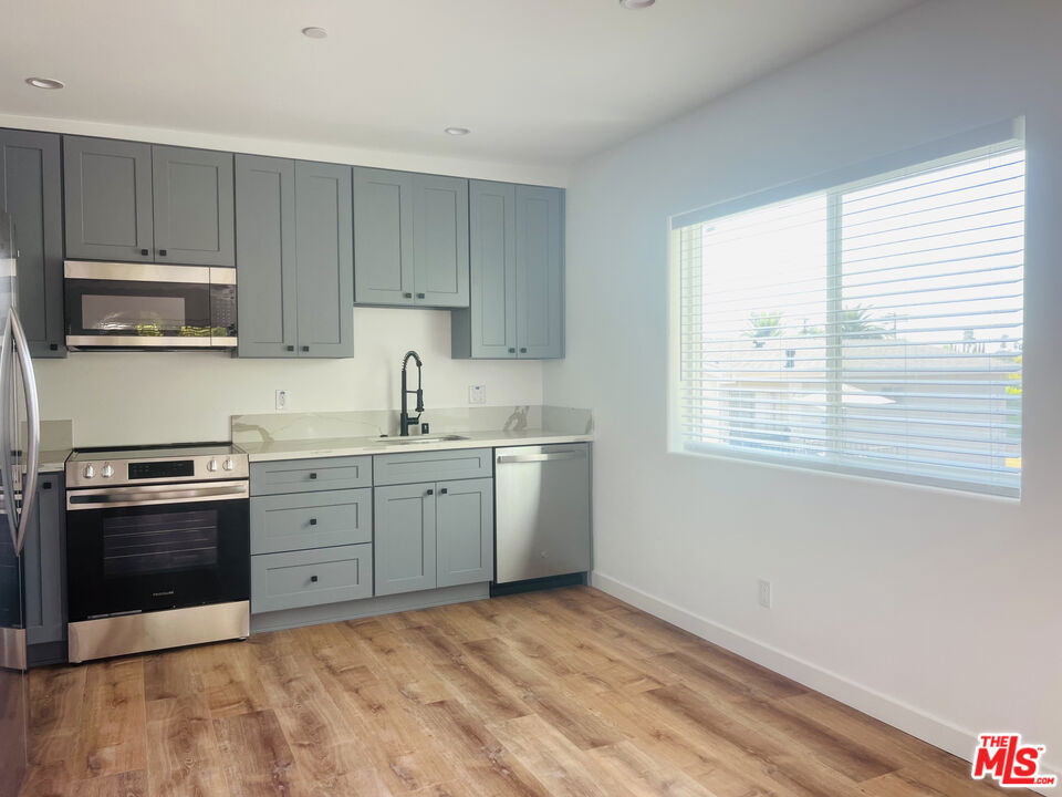 285 W Montecito Avenue F Property Photo 11