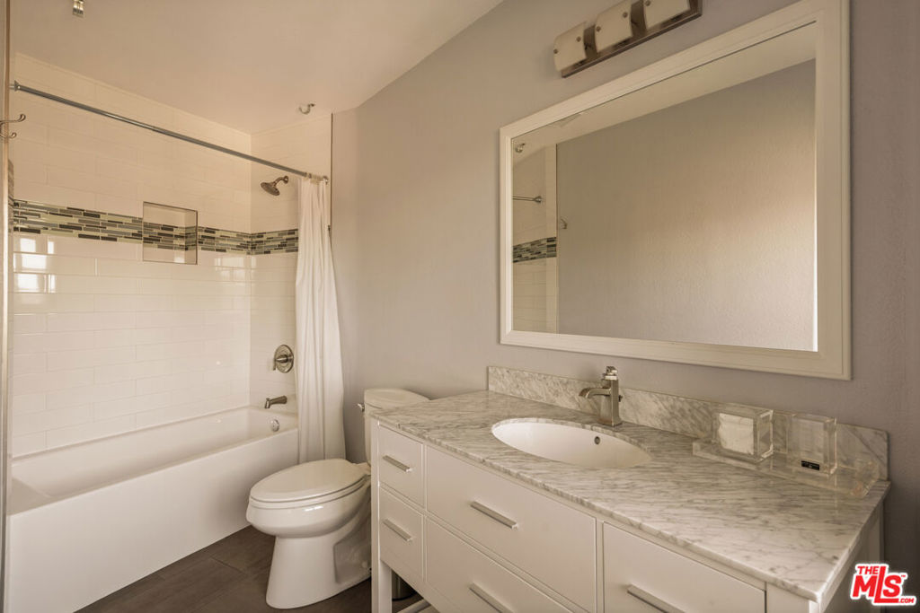 1664 Gladys Drive Property Photo 25
