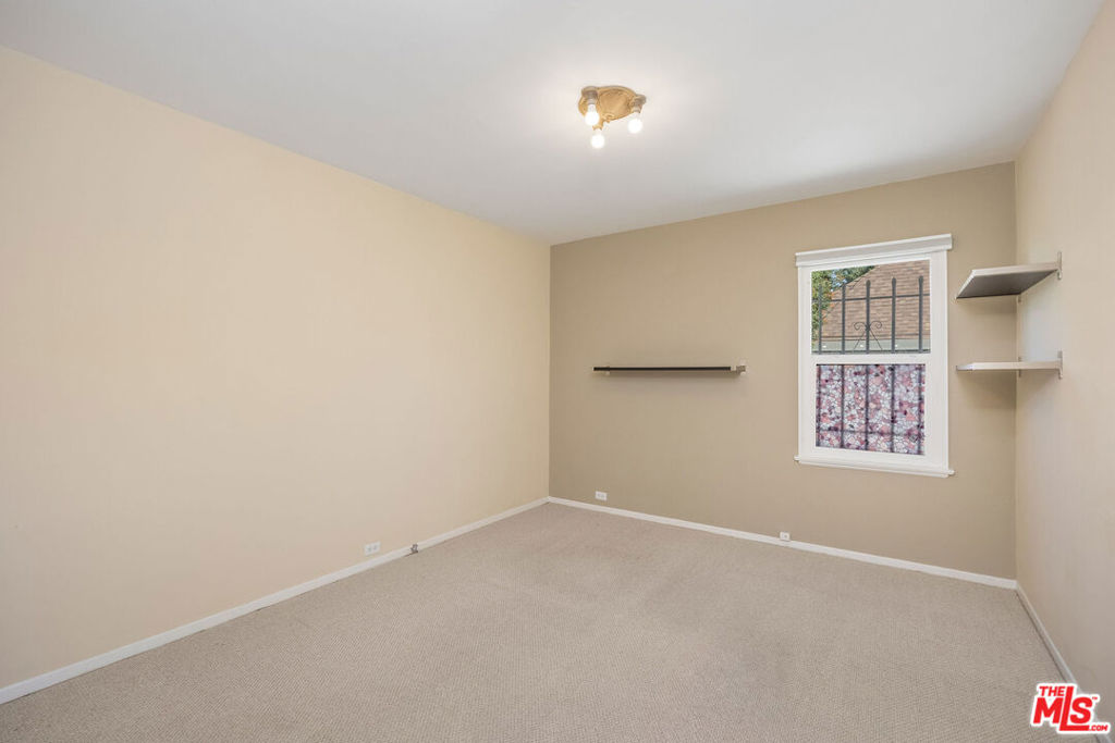 6527 Whitworth Drive Property Photo 18