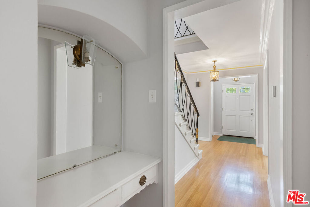 6527 Whitworth Drive Property Photo 24