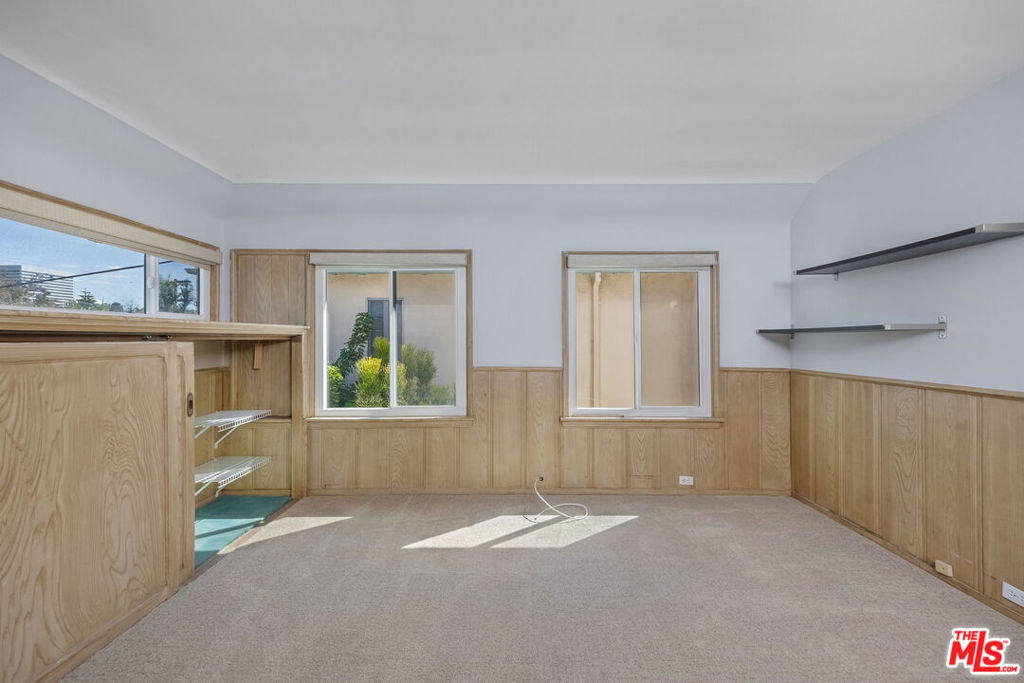 6527 Whitworth Drive Property Photo 26