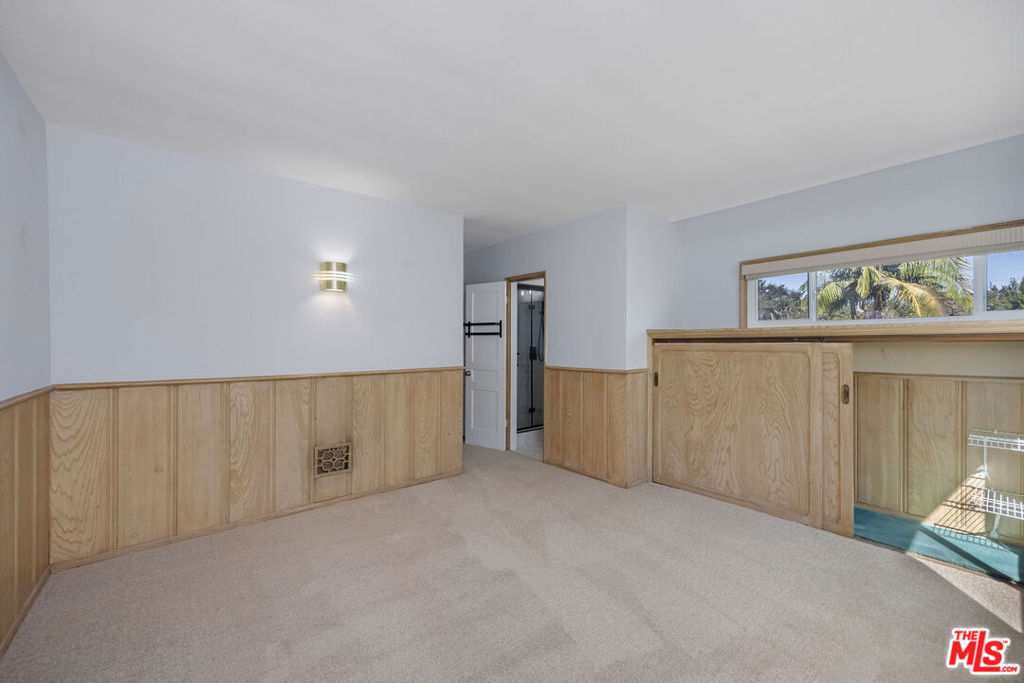 6527 Whitworth Drive Property Photo 27