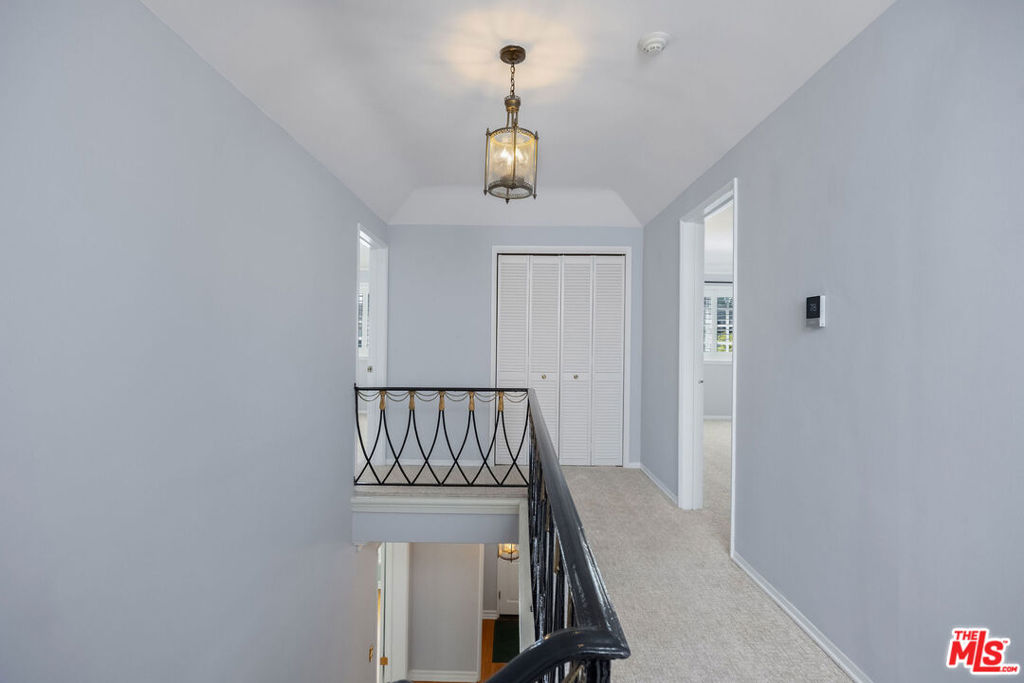 6527 Whitworth Drive Property Photo 29