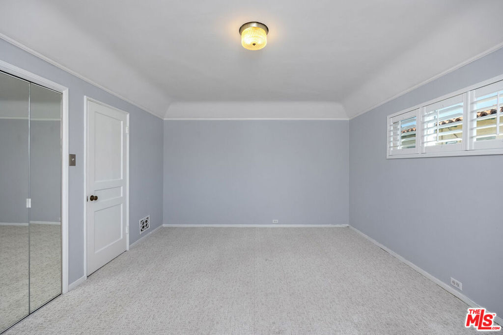 6527 Whitworth Drive Property Photo 37