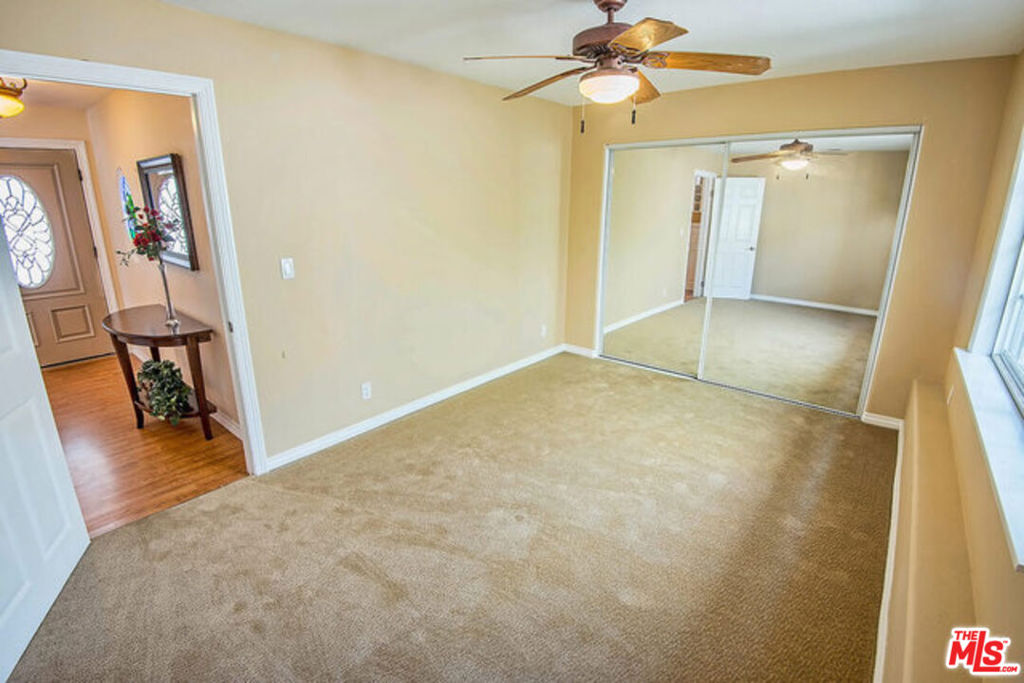 7830 W 83rd Street Property Photo 30