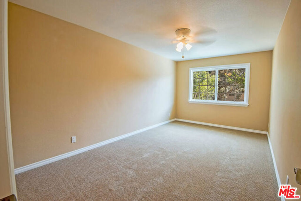 7830 W 83rd Street Property Photo 44