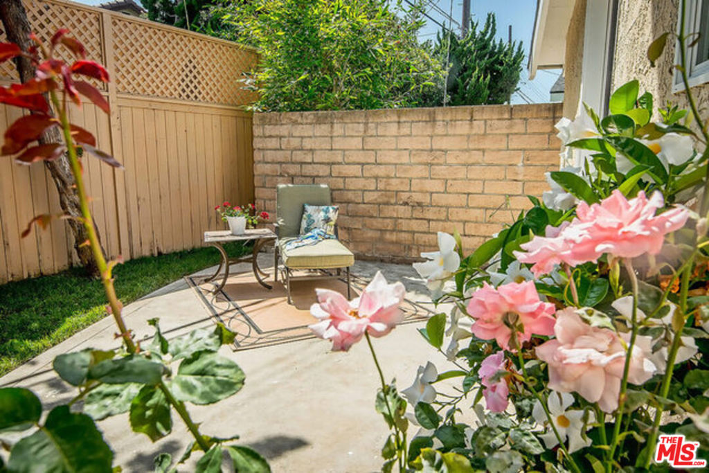7830 W 83rd Street Property Photo 48
