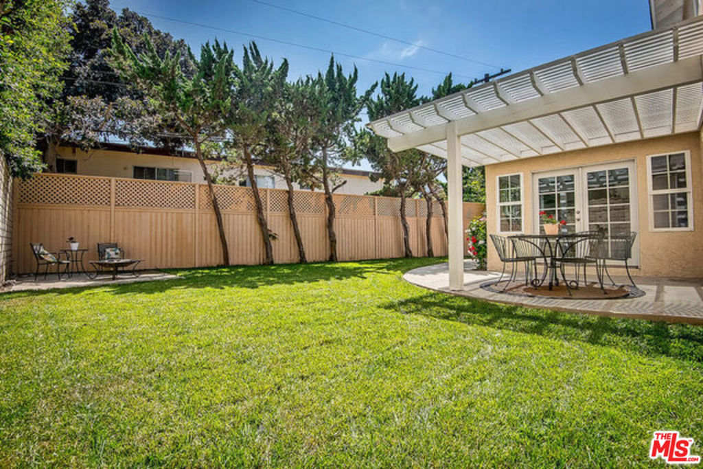 7830 W 83rd Street Property Photo 51