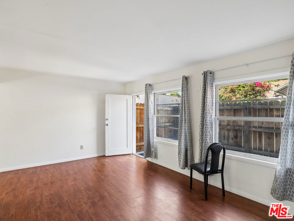 1236 N Gardner Street 1236 1/2 Property Photo 4