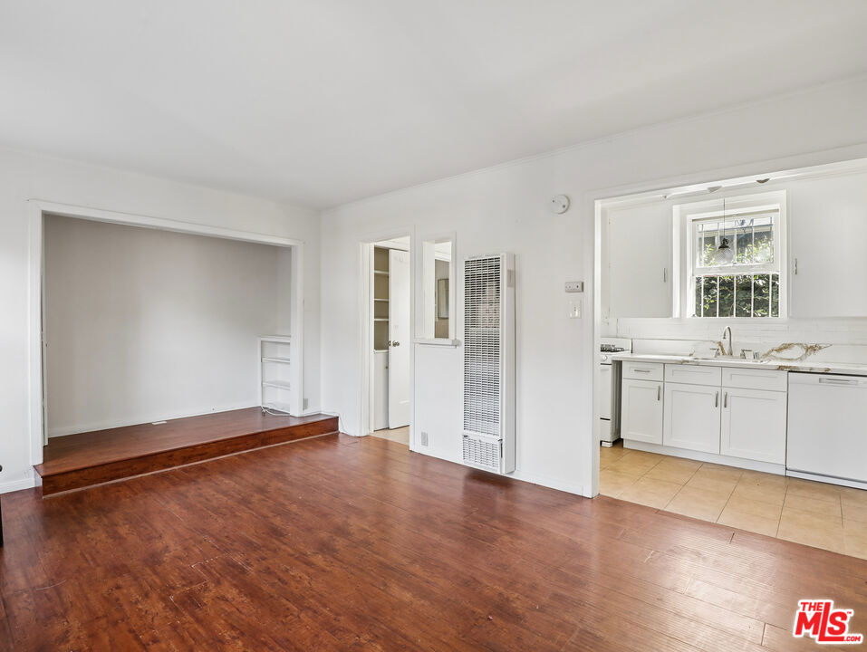 1236 N Gardner Street 1236 1/2 Property Photo 5