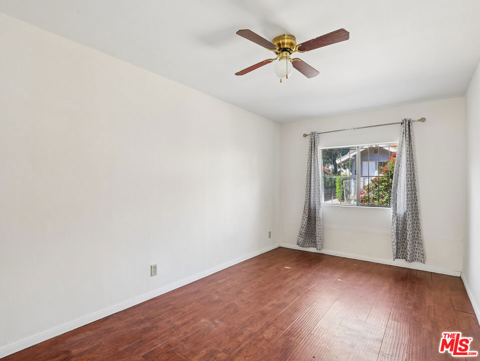 1236 N Gardner Street 1236 1/2 Property Photo 9