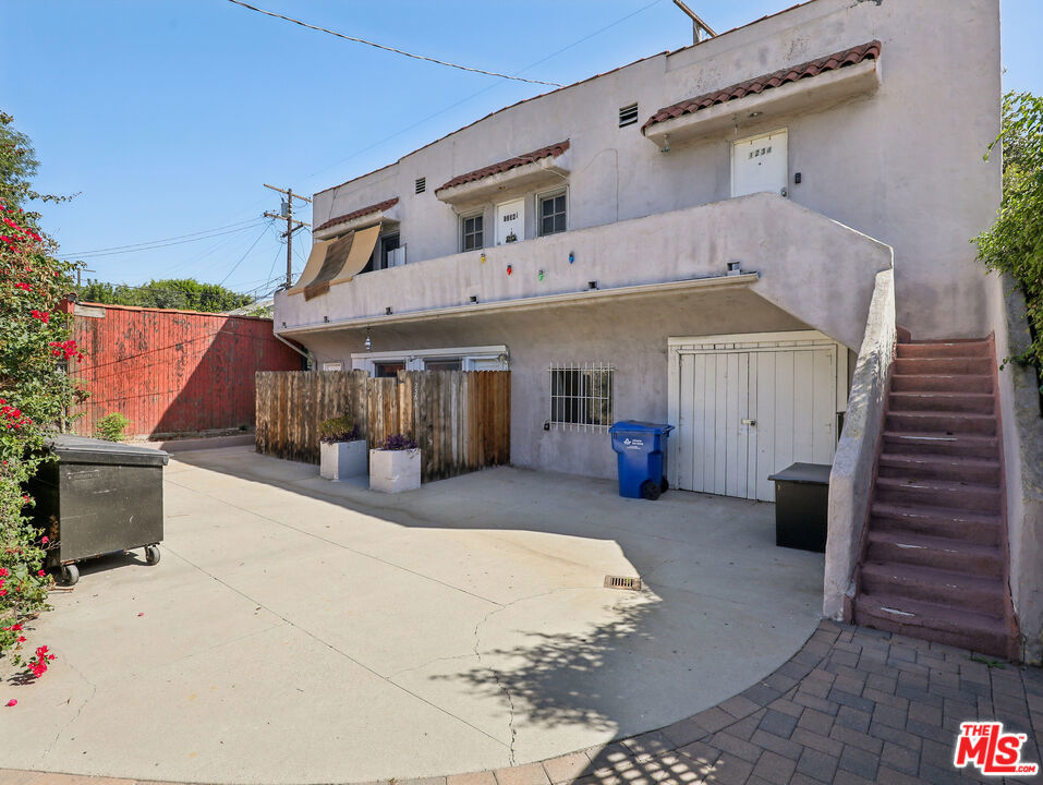 1236 N Gardner Street 1236 1/2 Property Photo 15