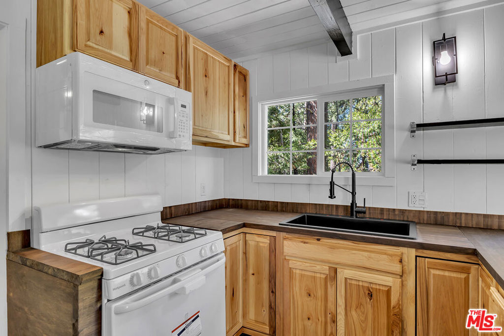 25167 Banning Idyllwild Road Property Photo 20