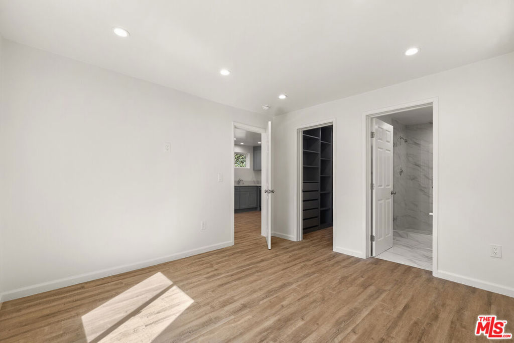 8824 1/2 Harratt Street Property Photo 11