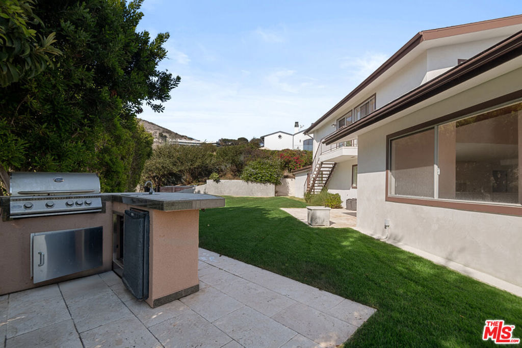 3505 Coast View Drive Property Photo 17