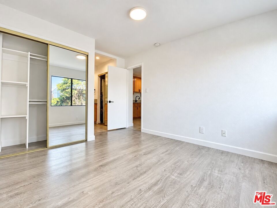 1240 S Bronson Avenue 7 Property Photo 5