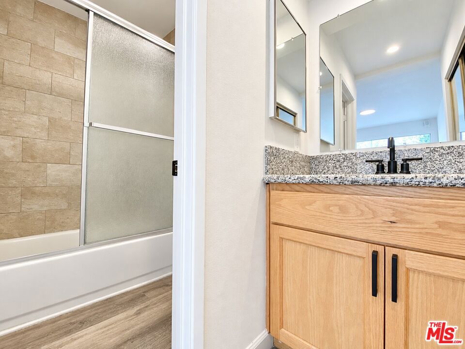 1240 S Bronson Avenue 7 Property Photo 8