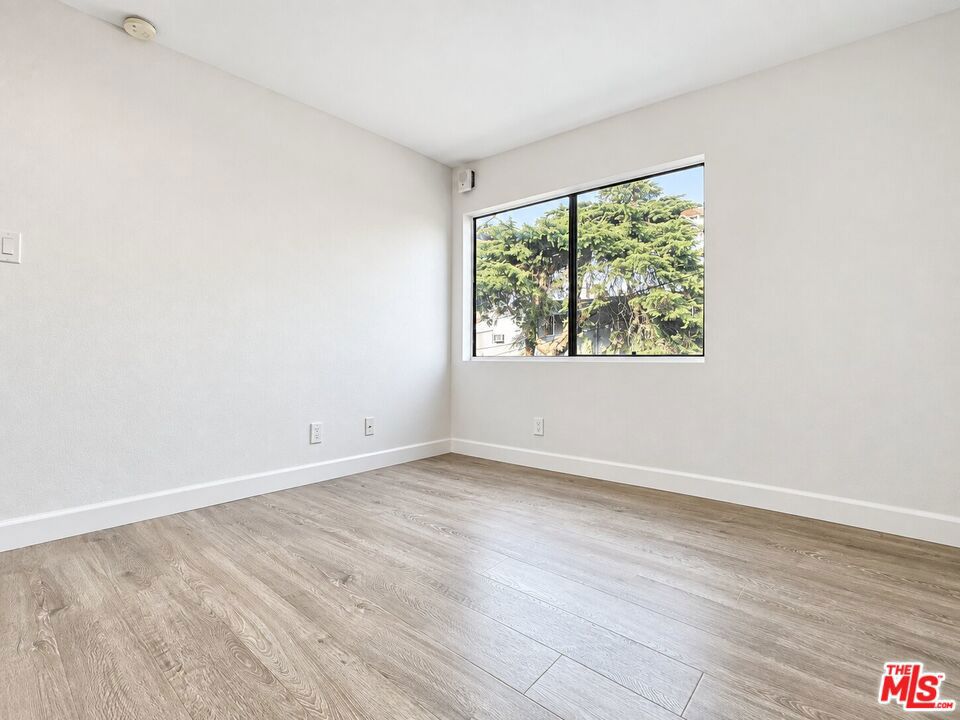 1240 S Bronson Avenue 7 Property Photo 18