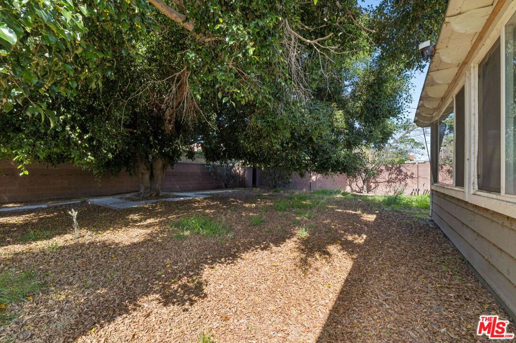 419 S Laxore Street Property Photo 36