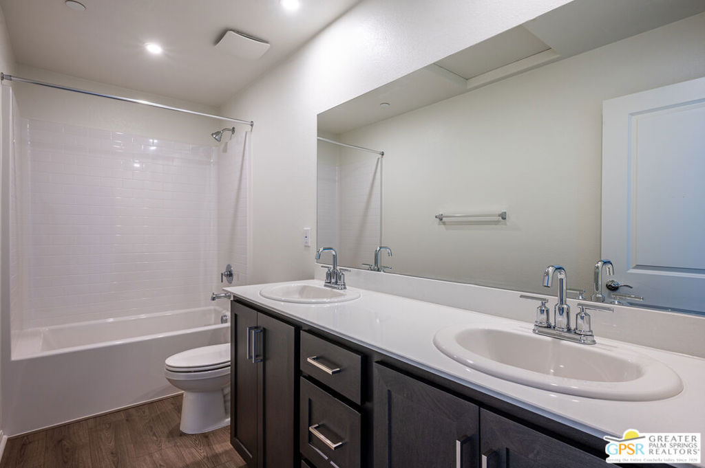 110 Via Palermo Property Photo 37