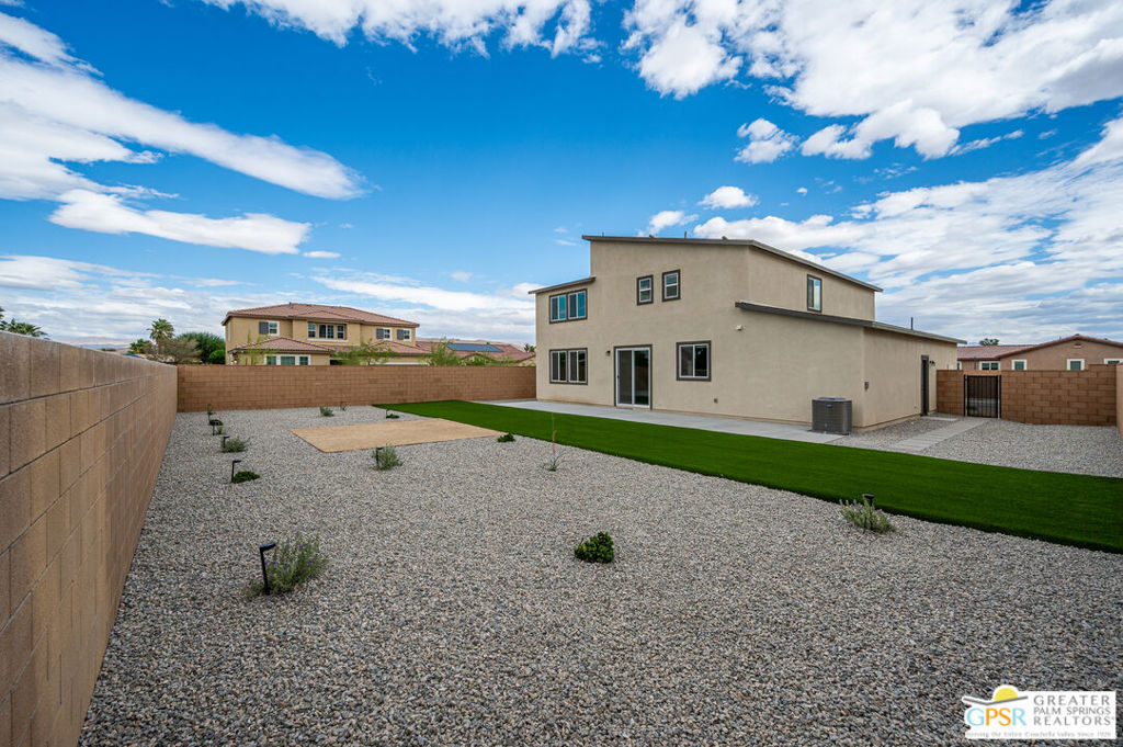110 Via Palermo Property Photo 43