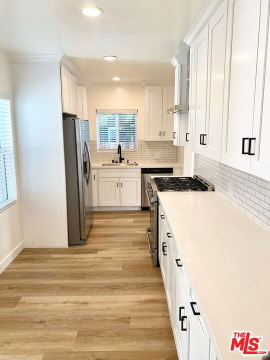 5222 5220 Whitsett Avenue 2 Property Photo 6
