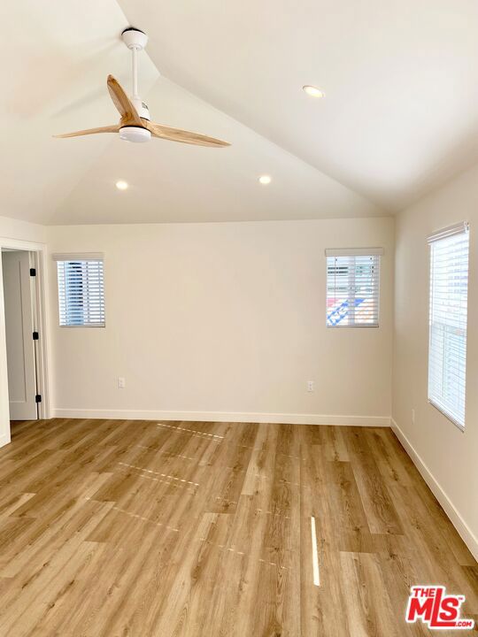 5222 5220 Whitsett Avenue 2 Property Photo 10