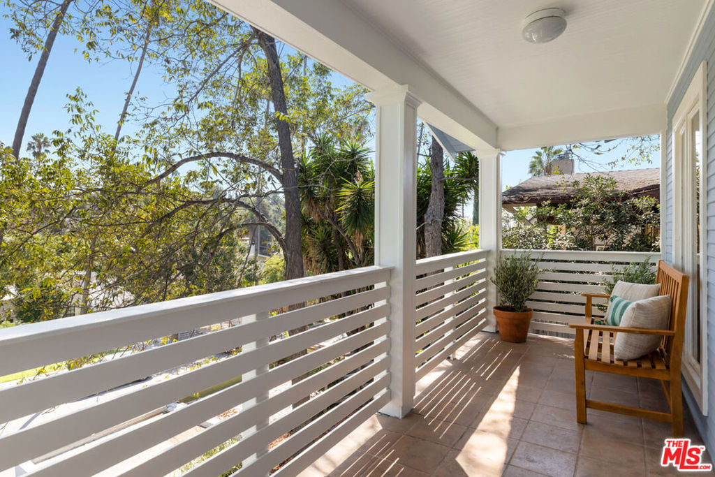 1315 Mccollum Street Property Photo 3