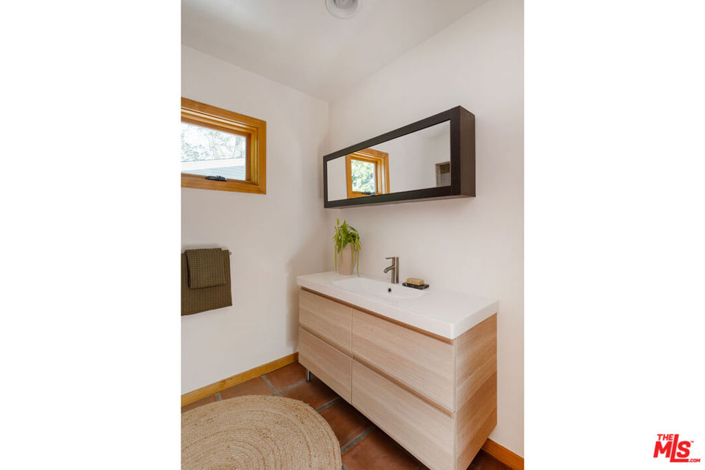 1315 Mccollum Street Property Photo 24