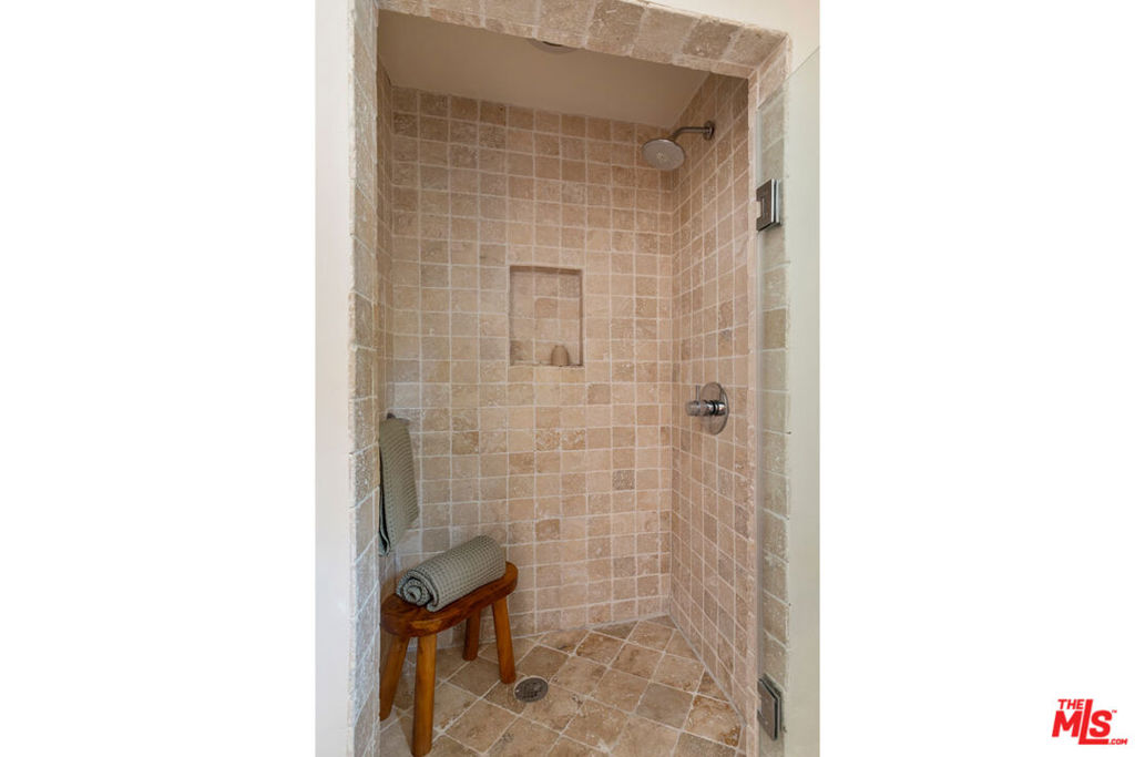 1315 Mccollum Street Property Photo 25
