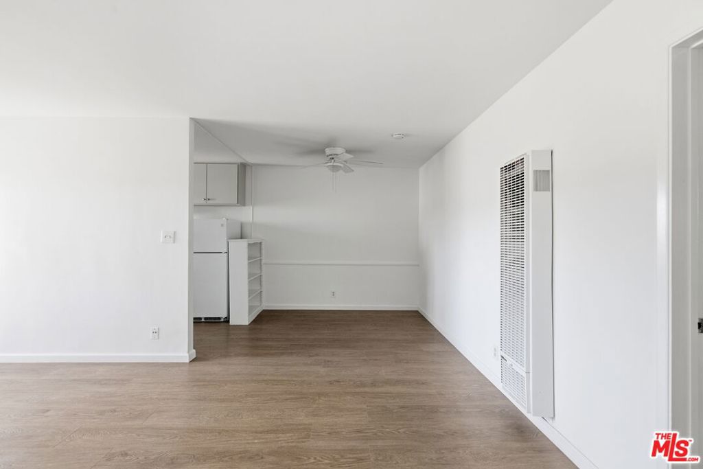 1528 Winona Boulevard 9 Property Photo 4