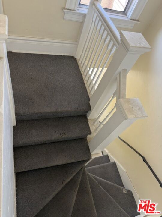 1373 E 23rd Street Property Photo 52