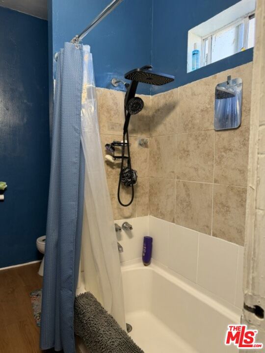 1373 E 23rd Street Property Photo 53