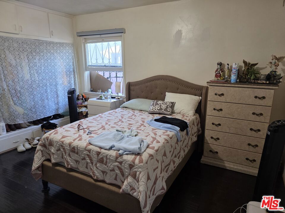 2470 Pasadena Avenue Property Photo 2