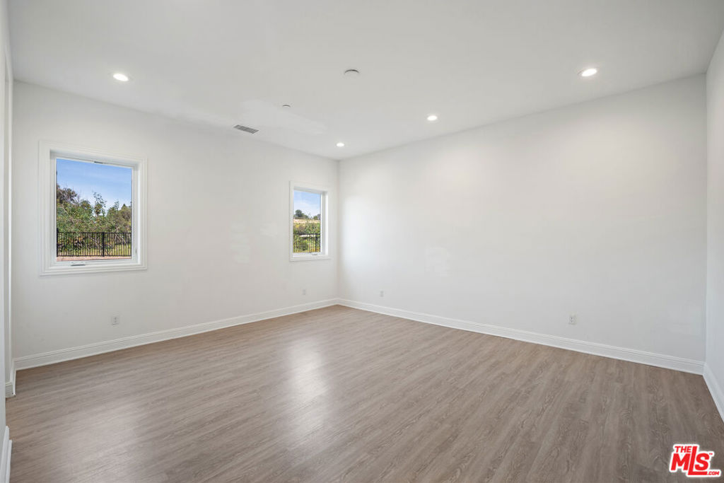 10615 Wood Briar Court Property Photo 17