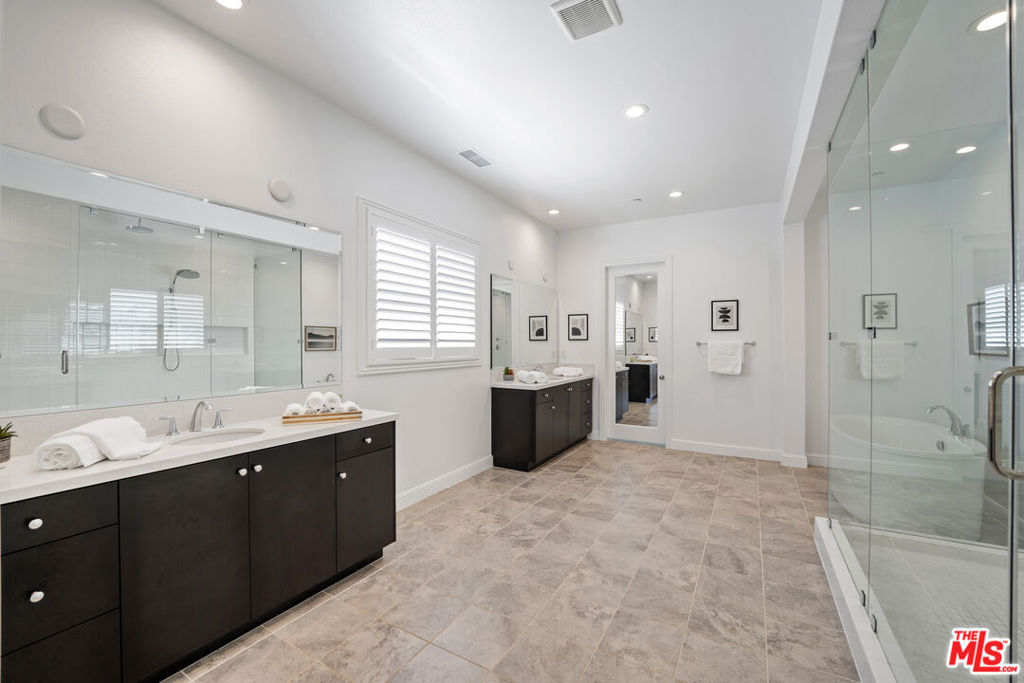 10615 Wood Briar Court Property Photo 21