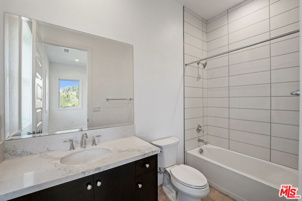 10615 Wood Briar Court Property Photo 28