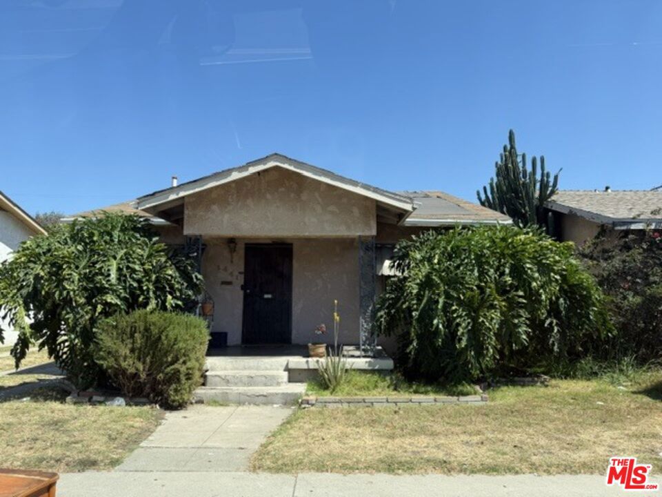 1441 W Gage Avenue Property Photo 1