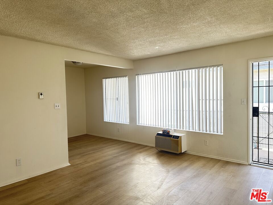 5853 Gregory Avenue 7 Property Photo 6