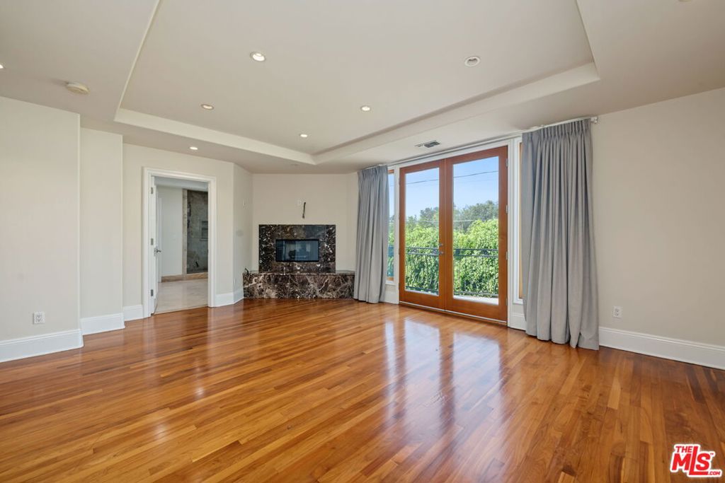 419 N Laurel Avenue Property Photo 24