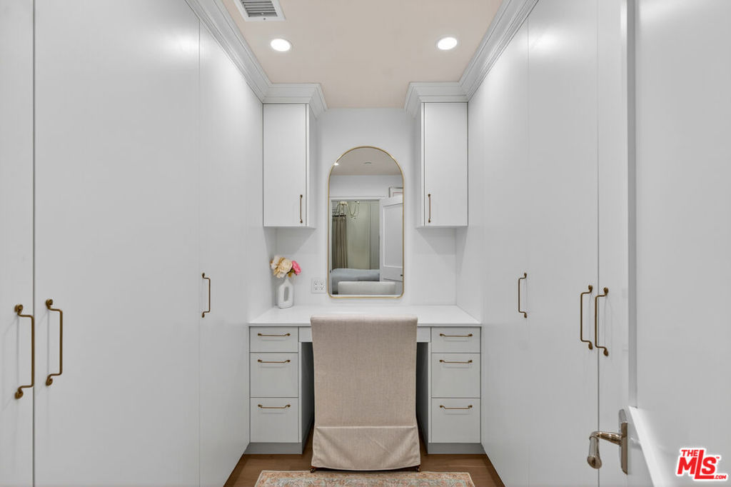 1733 Robson Avenue Property Photo 31