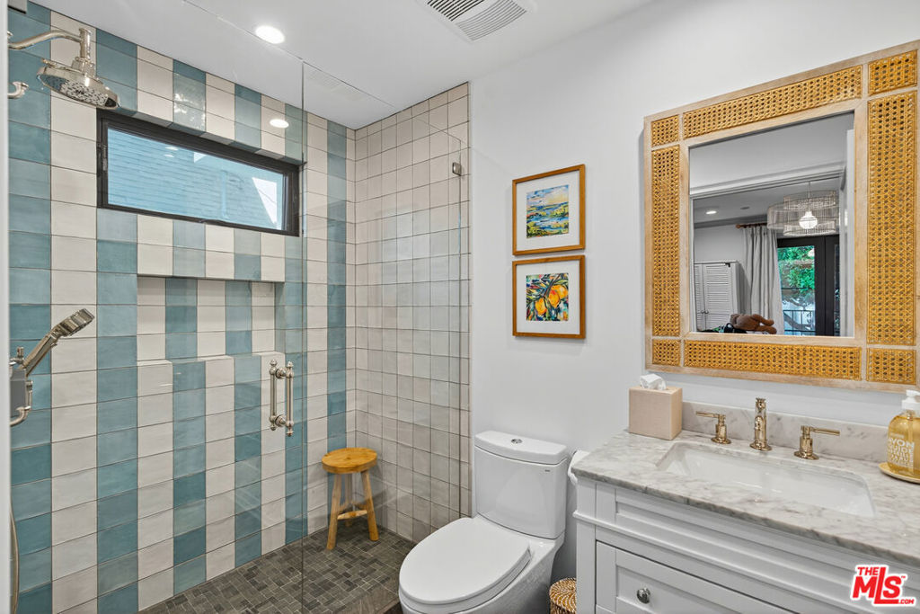 1733 Robson Avenue Property Photo 35