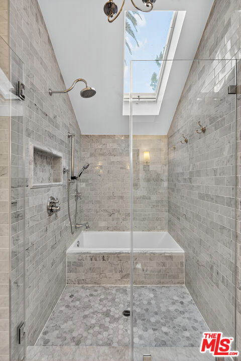 1733 Robson Avenue Property Photo 53