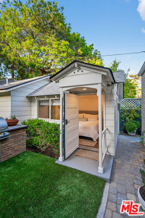 1733 Robson Avenue Property Photo 56