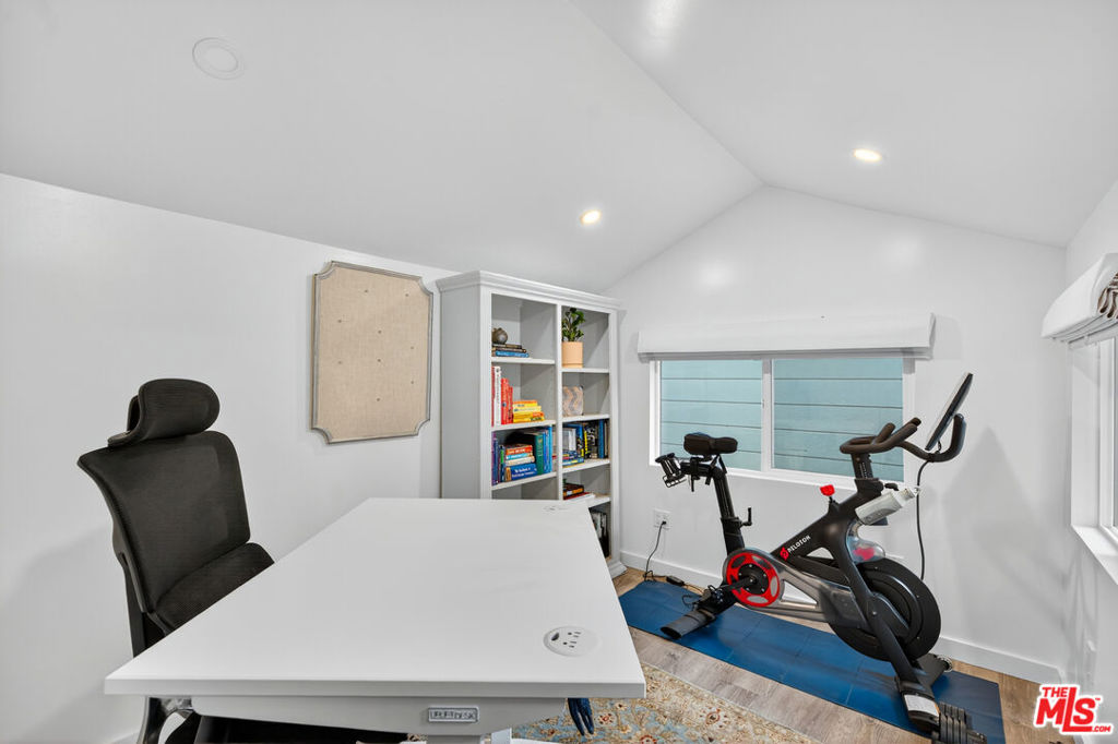 1733 Robson Avenue Property Photo 61