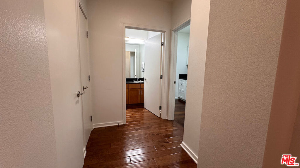 2111 S Beverly Glen Boulevard Ph2 Property Photo 19