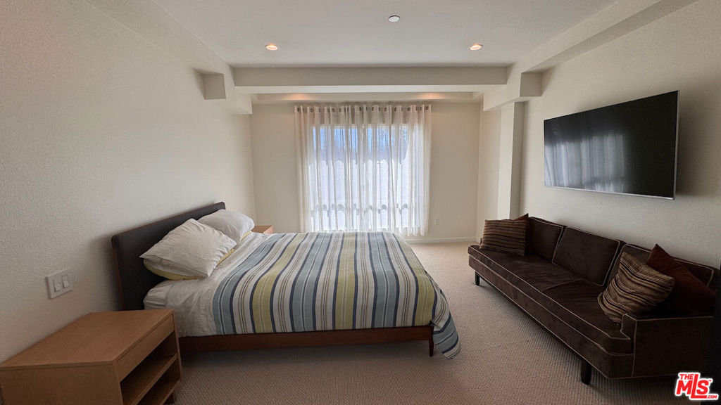 2111 S Beverly Glen Boulevard Ph2 Property Photo 24
