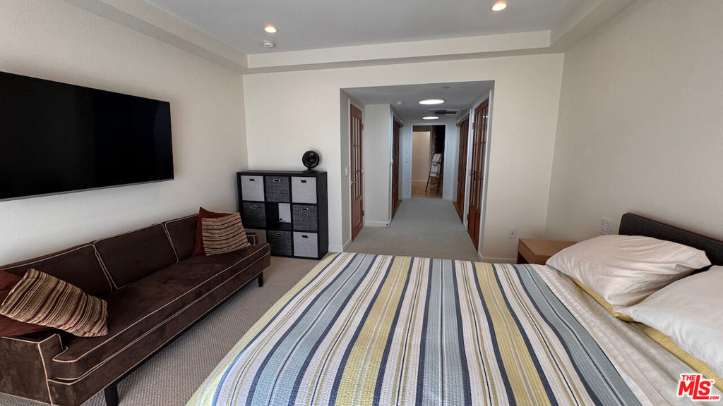 2111 S Beverly Glen Boulevard Ph2 Property Photo 25
