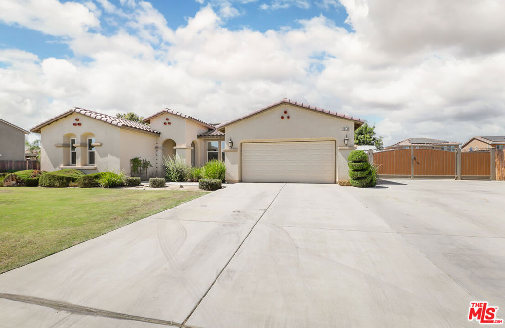 15538 Quintero Place Property Photo 2